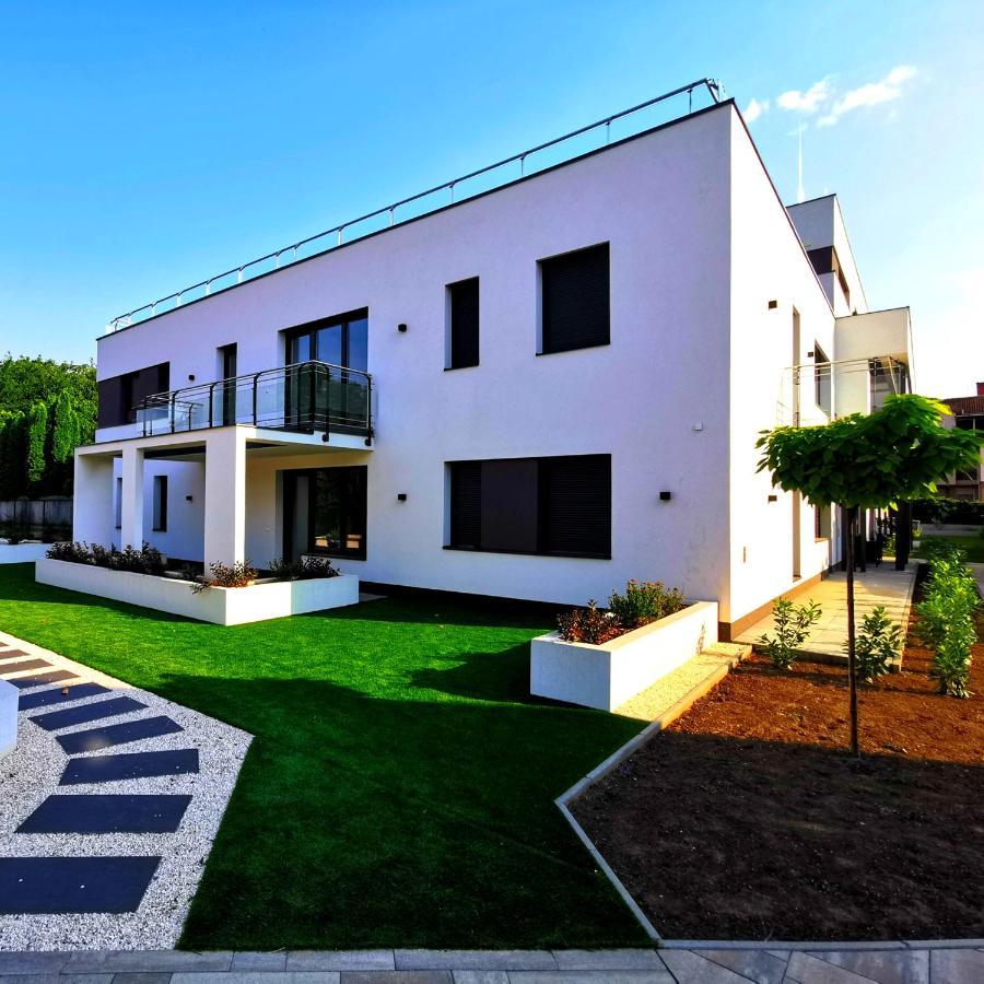 Lavida Deluxe Villa Hajduszoboszlo Exterior photo